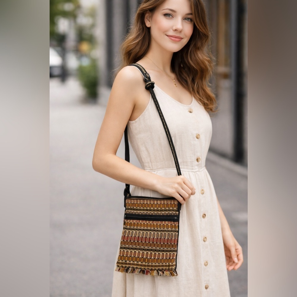 Panalito Guatemalan Woven Crossbody Travel Bag | Ethnic Handwoven Fringe
